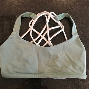 Lululemon Free To Be Bra